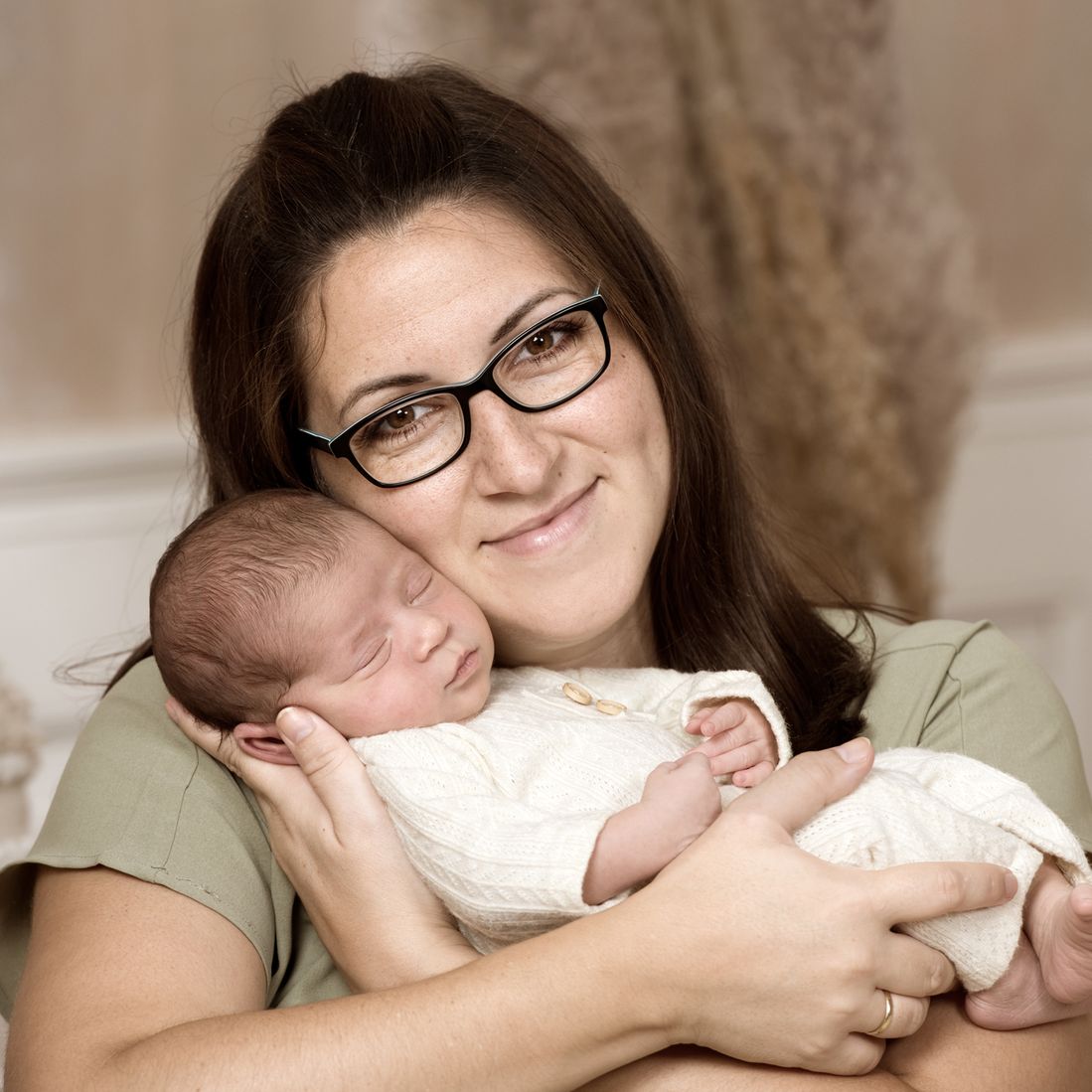 Our Focus Photography auf Gut Knoop bei Kiel Newborn Mama
