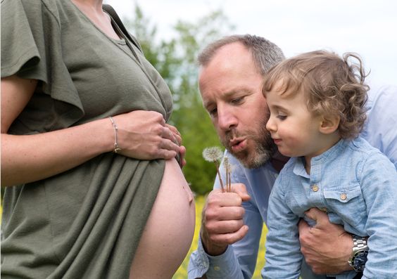 Schwangerschaftsshooting Rapsfeldt Familie