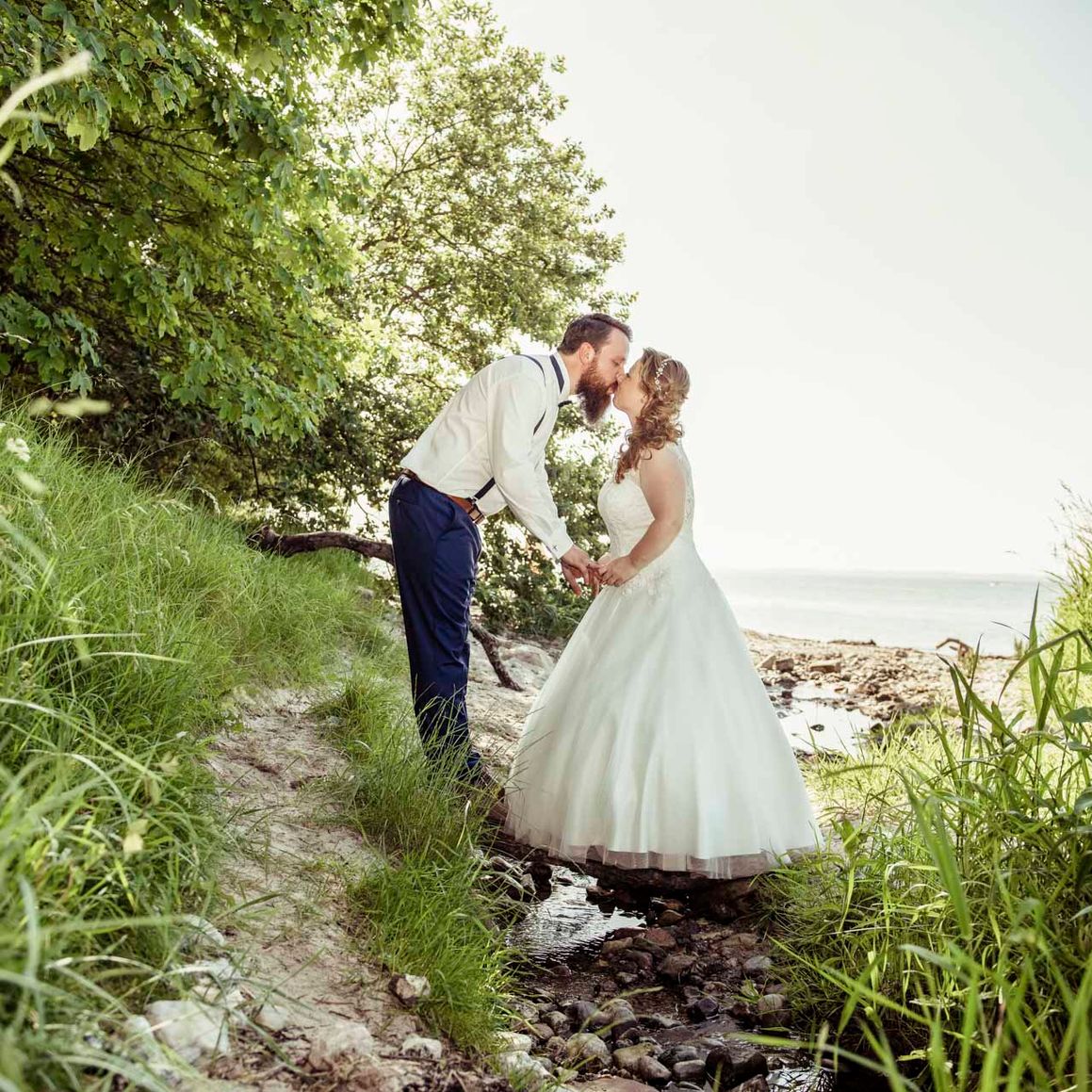 Our Focus Photography auf Gut Knoop bei Kiel Hochzeit Holtenauer Leuchtturm 21