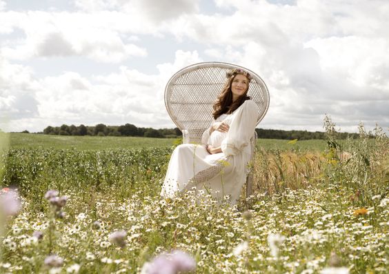 Schwangerschaftsshooting Blumenwiese Kiel