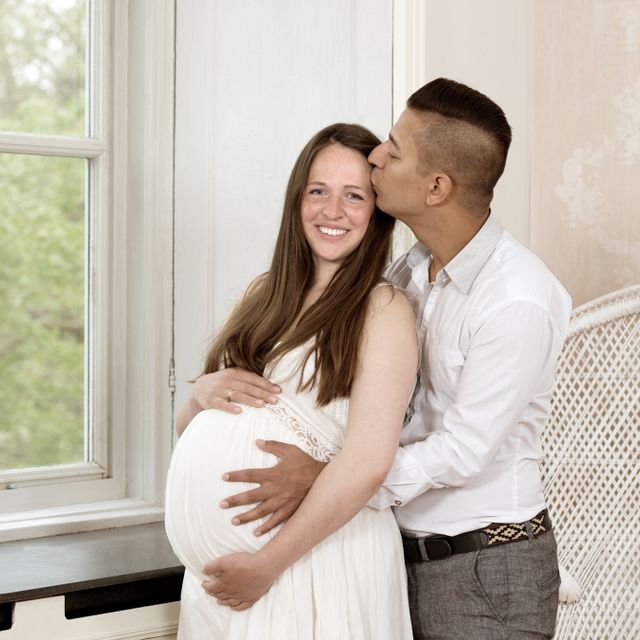 Babybauch Kiel Kuss